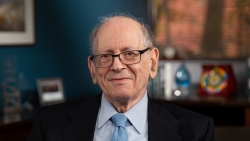 Photo of Robert Kahn