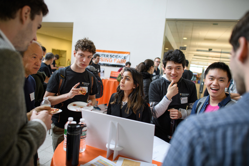 students at the advising fair